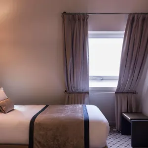 Hotel La Des Ternes ****